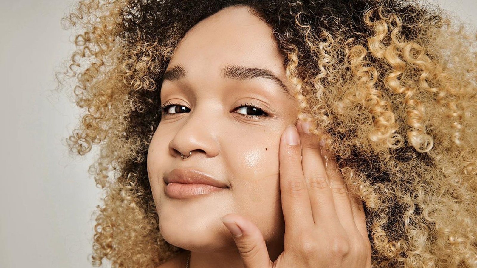 Skin Cycling A Simple Skincare Trend That’s Quietly Changing Routines